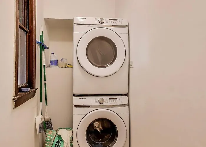 Apartment Edgewater Andersonville-area Close To Loyola Ez Parking *