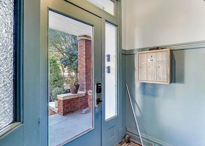Apartment Edgewater Andersonville-area Close To Loyola Ez Parking