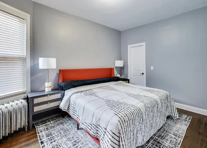 Apartment Edgewater Andersonville-area Close To Loyola Ez Parking *