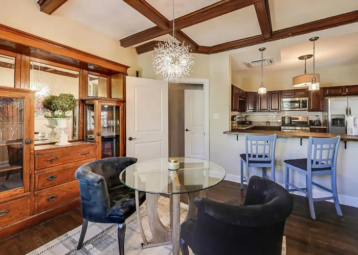 Apartment Edgewater Andersonville-area Close To Loyola Ez Parking